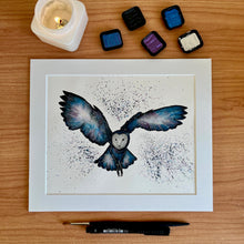 Load image into Gallery viewer, Pearlescent Owl